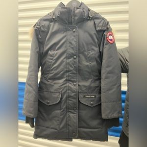 Women’s Canada Goose Trillium Fusion Fit Jacket